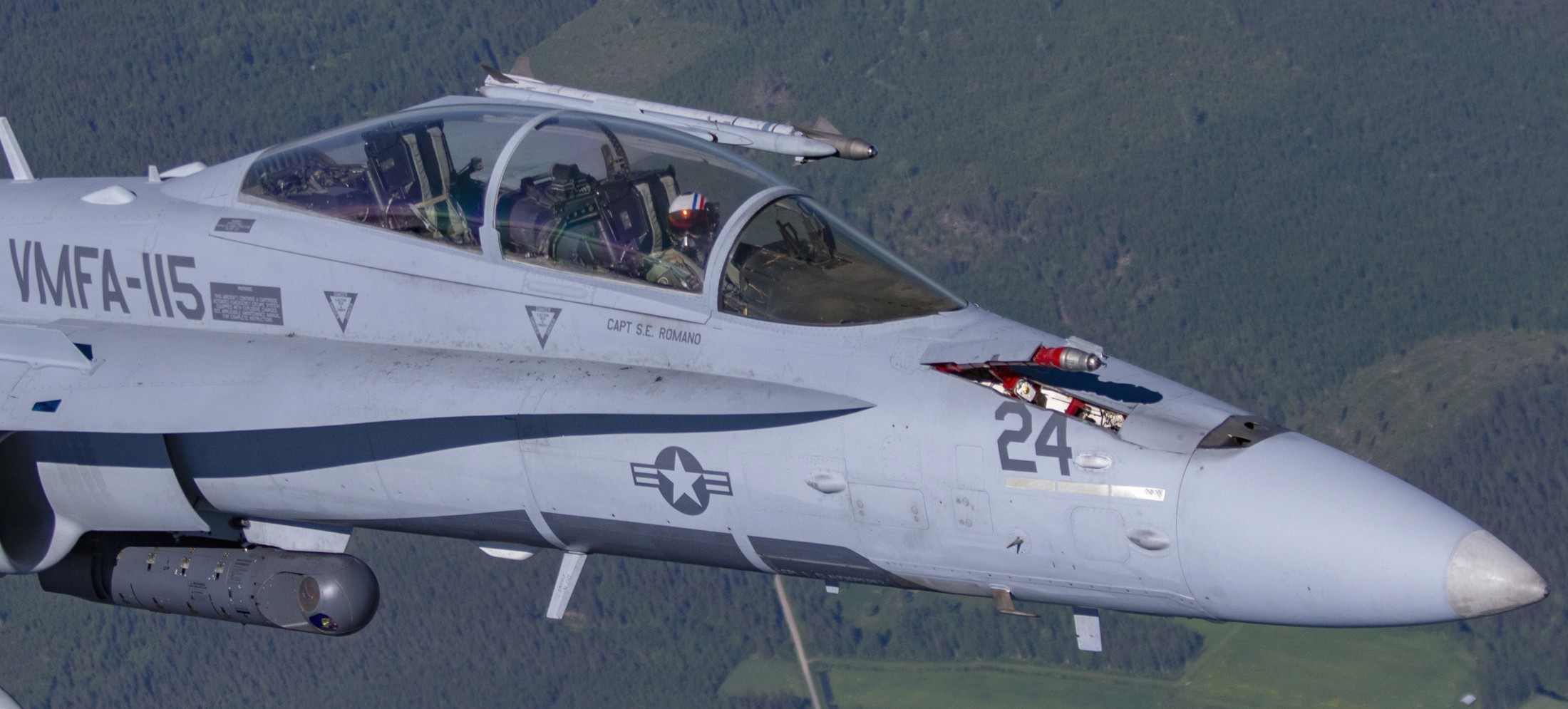 vmfa-115 silver eagles marine fighter attack squadron usmc f/a-18d hornet 209 rissala air base finland