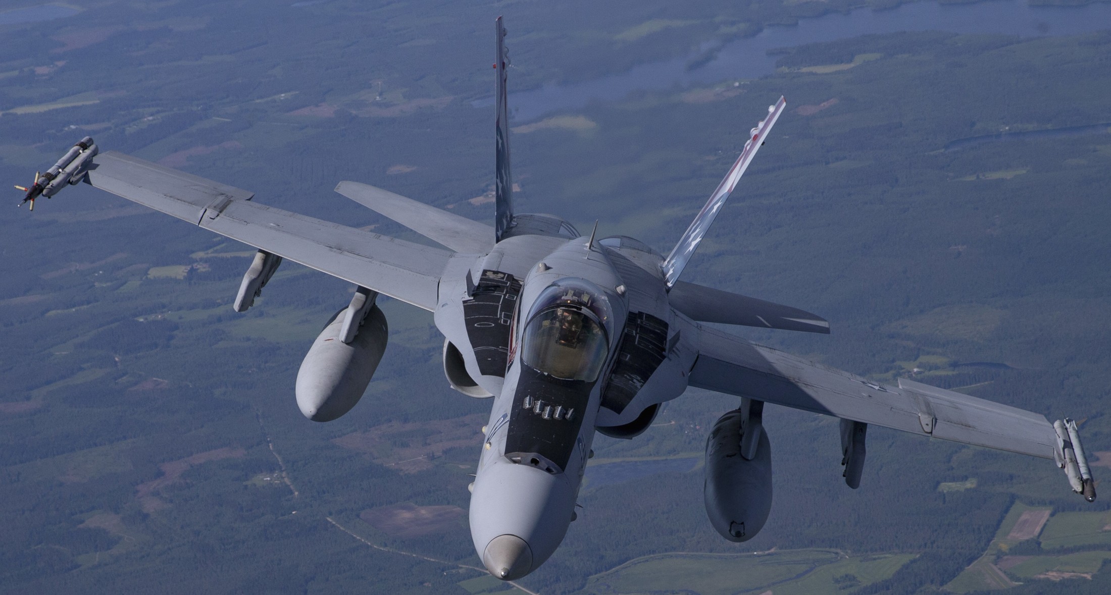 vmfa-115 silver eagles marine fighter attack squadron usmc f/a-18c hornet 231 finnish air force training