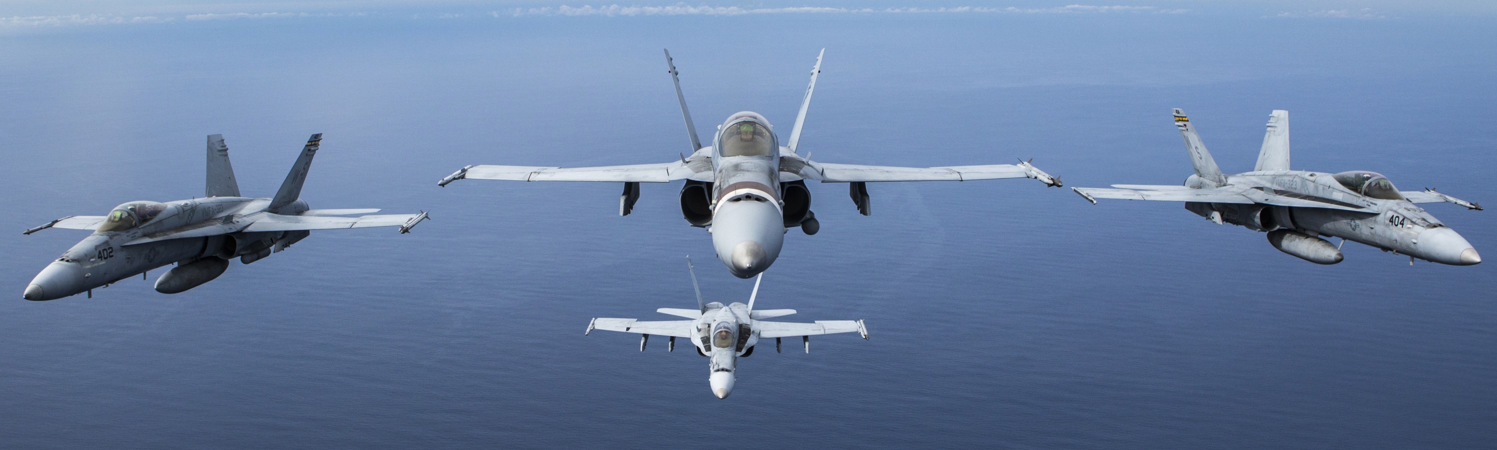 vmfa-323 death rattlers marine fighter attack squadron f/a-18c hornet 35