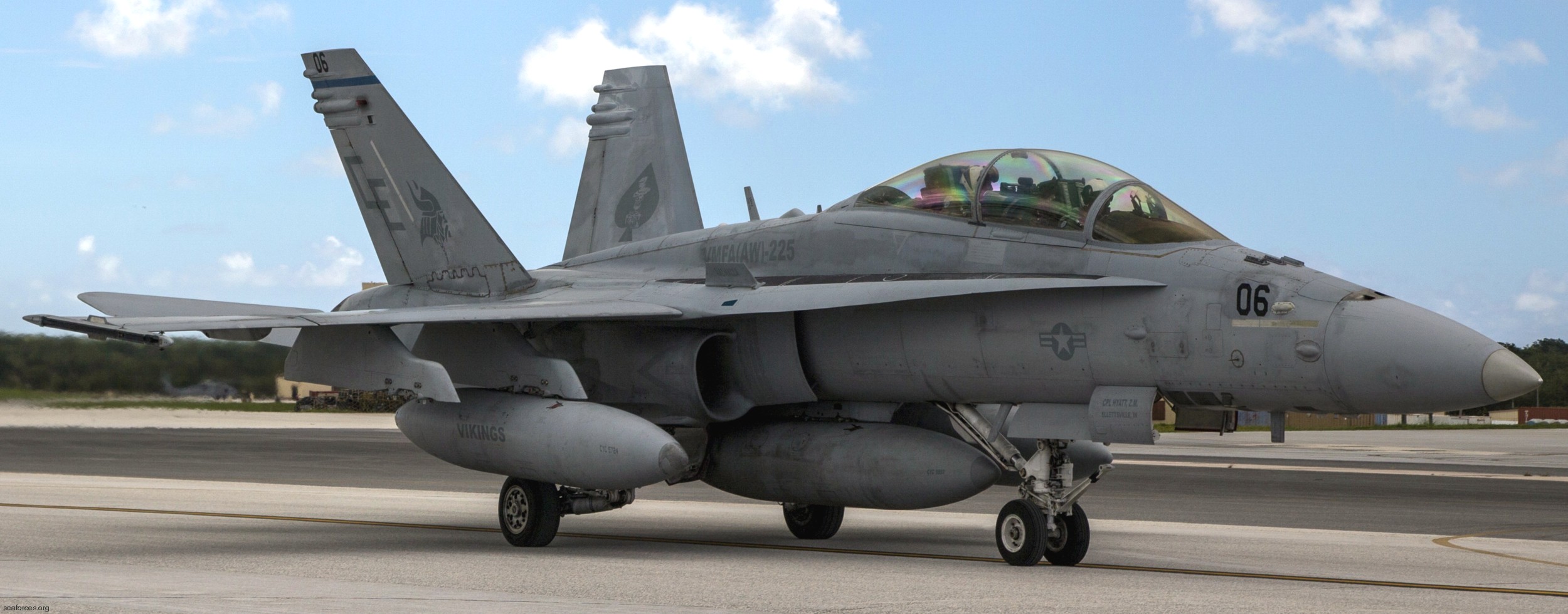 vmfa(aw)-225 vikings marine fighter attack squadron f/a-18d hornet 03 andersen afb guam