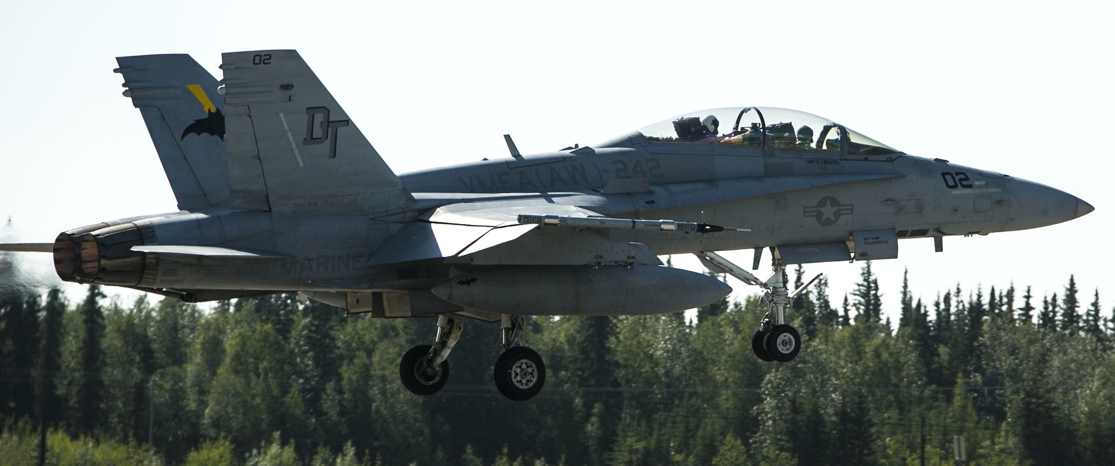 vmfa(aw)-242 bats marine all-weather fighter attack squadron usmc f/a-18d hornet 42 northern edge eielson afb alaska