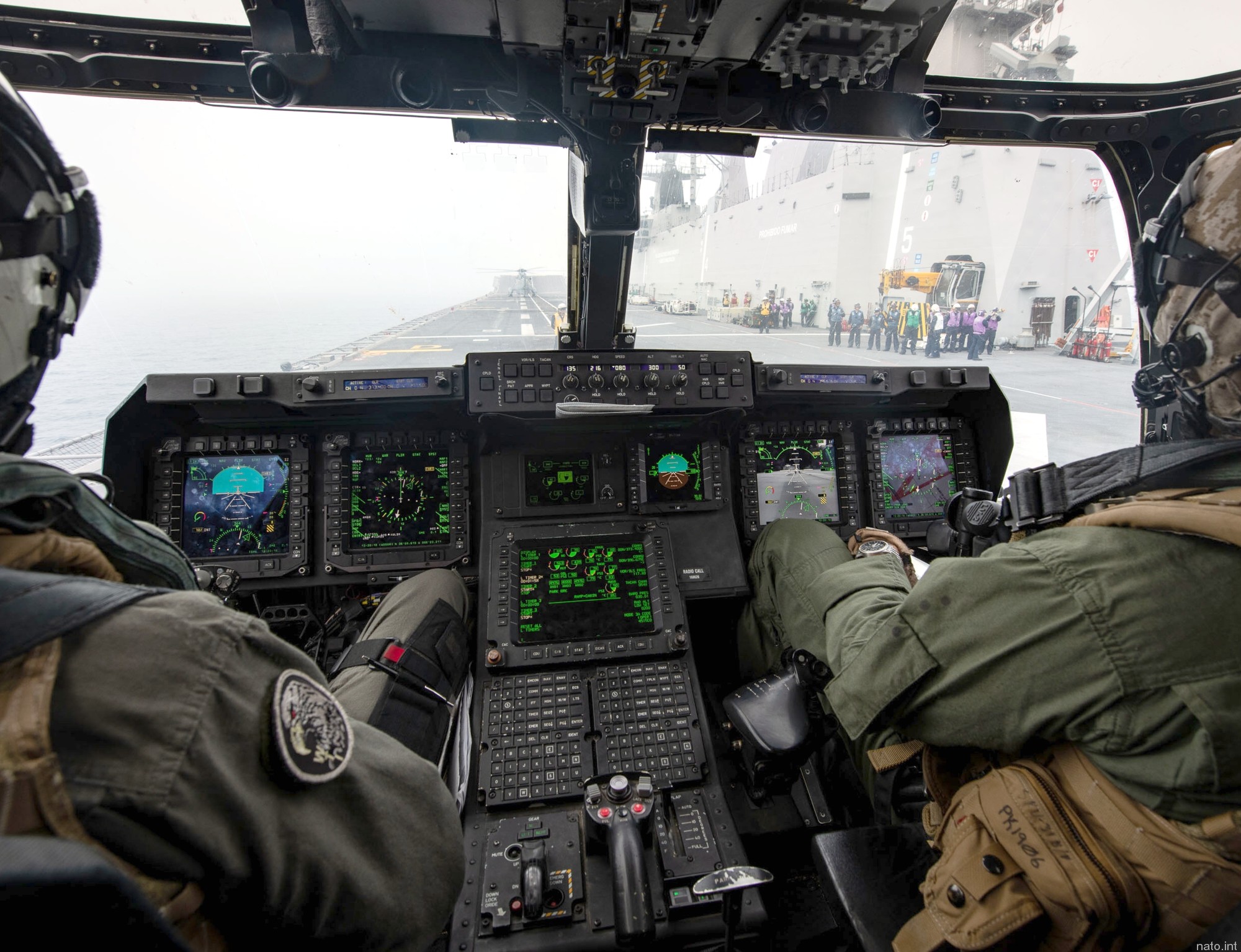 vmm-774 wild goose marine medium tiltrotor squadron mv-22b osprey usmc reserve cockpit view 36