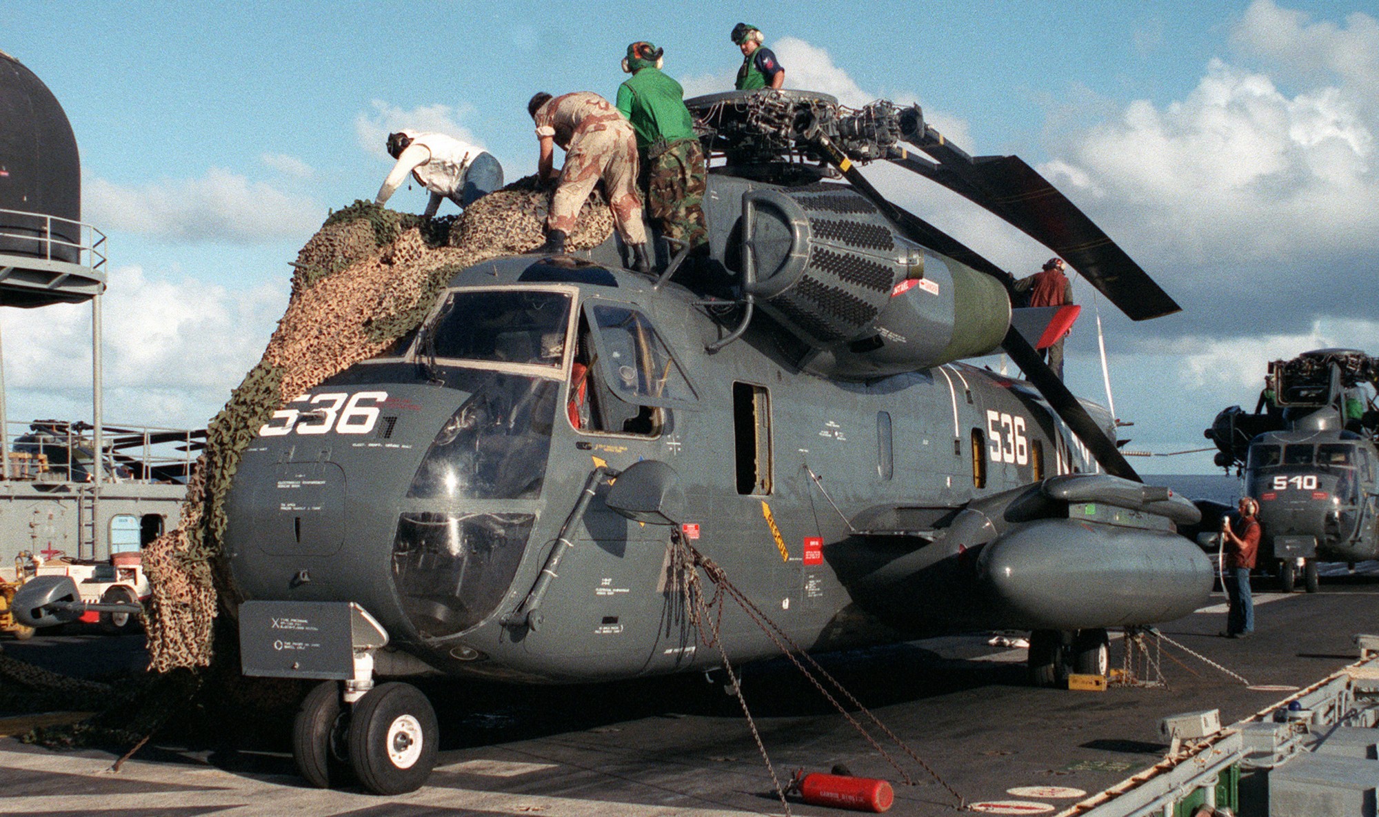 hm-14 vanguard helicopter mine countermeasures squadron navy rh-53d sea stallion 69 uss guadalcanal lph-7