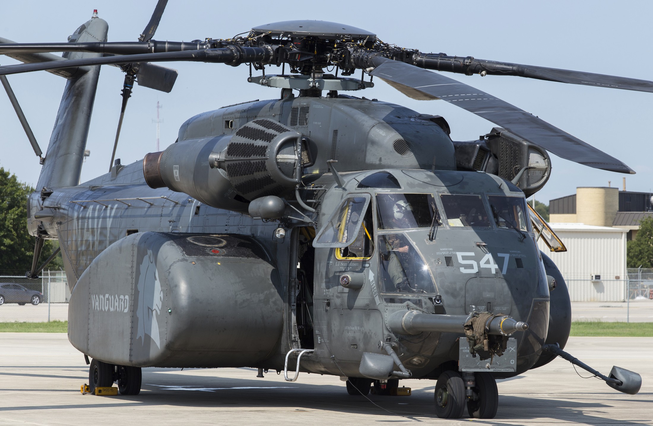 hm-14 vanguard helicopter mine countermeasures squadron navy mh-53e sea dragon 137 norfolk virginia
