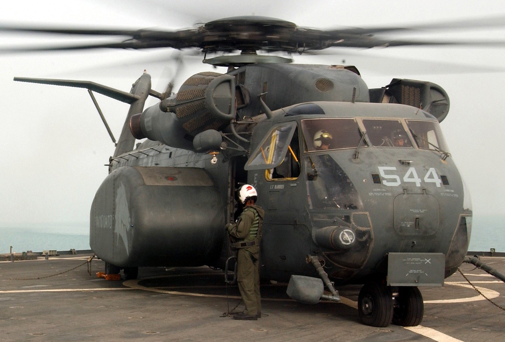 hm-14 vanguard helicopter mine countermeasures squadron navy mh-53e sea dragon 159