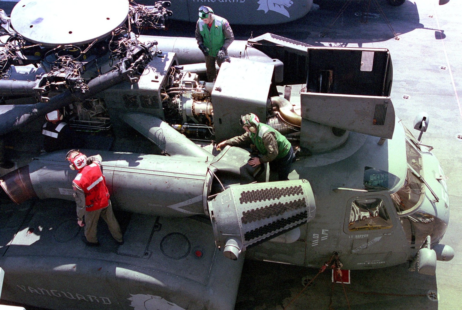 hm-14 vanguard helicopter mine countermeasures squadron navy mh-53e sea dragon 171 uss inchon mcs-12