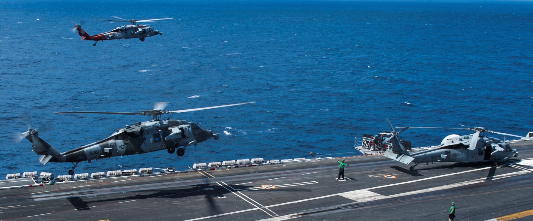 hsc-15 red lions helicopter sea combat squadron us navy mh-60s seahawk cvw-17 uss carl vinson cvn-70 49