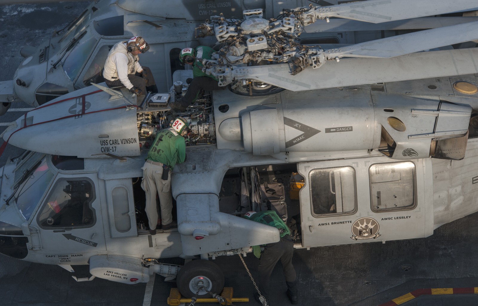 hsc-15 red lions helicopter sea combat squadron us navy mh-60s seahawk cvw-17 uss carl vinson cvn-70 82