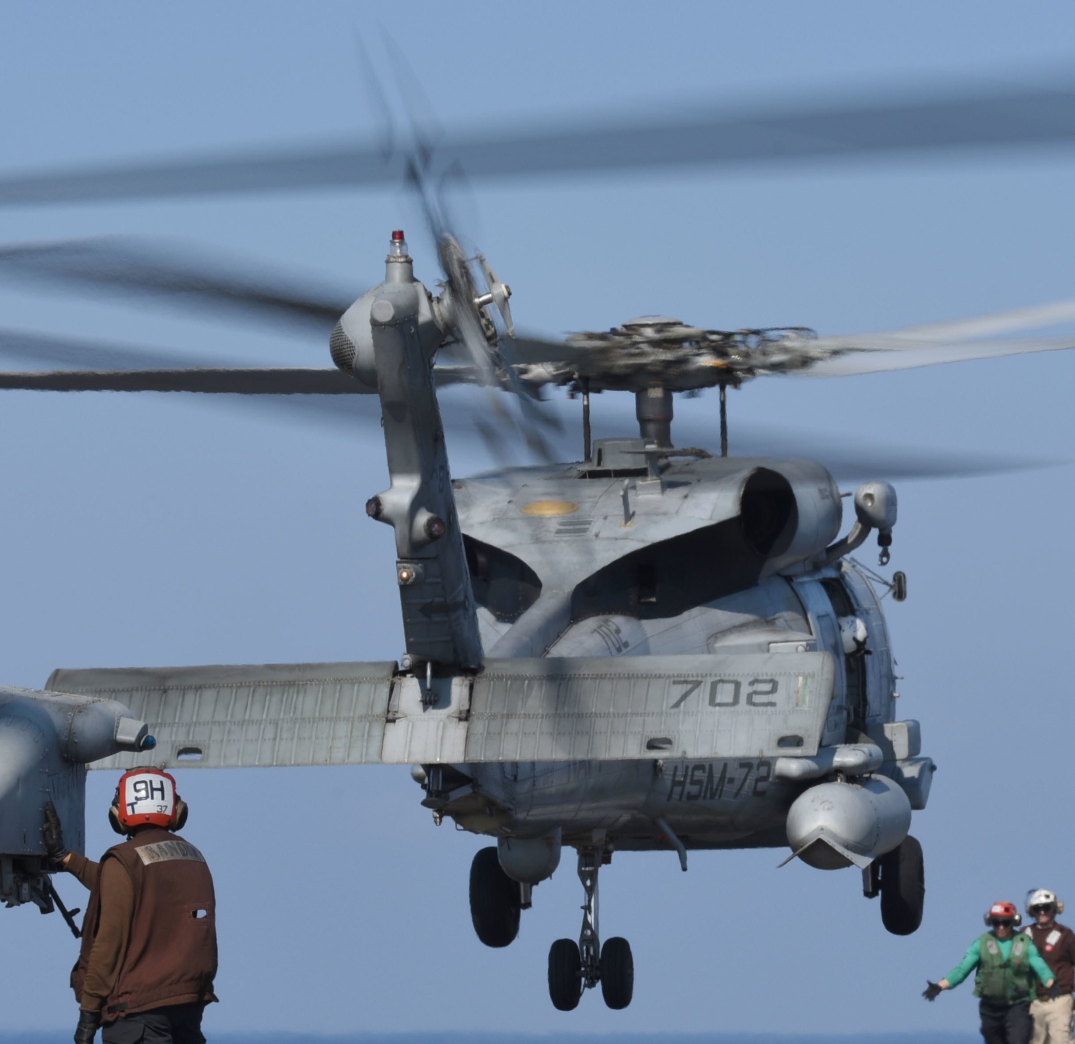 hsm-72 proud warriors helicopter maritime strike squadron mh-60r seahawk carrier air wing cvw-1 cvn-75 uss harry s. truman 23
