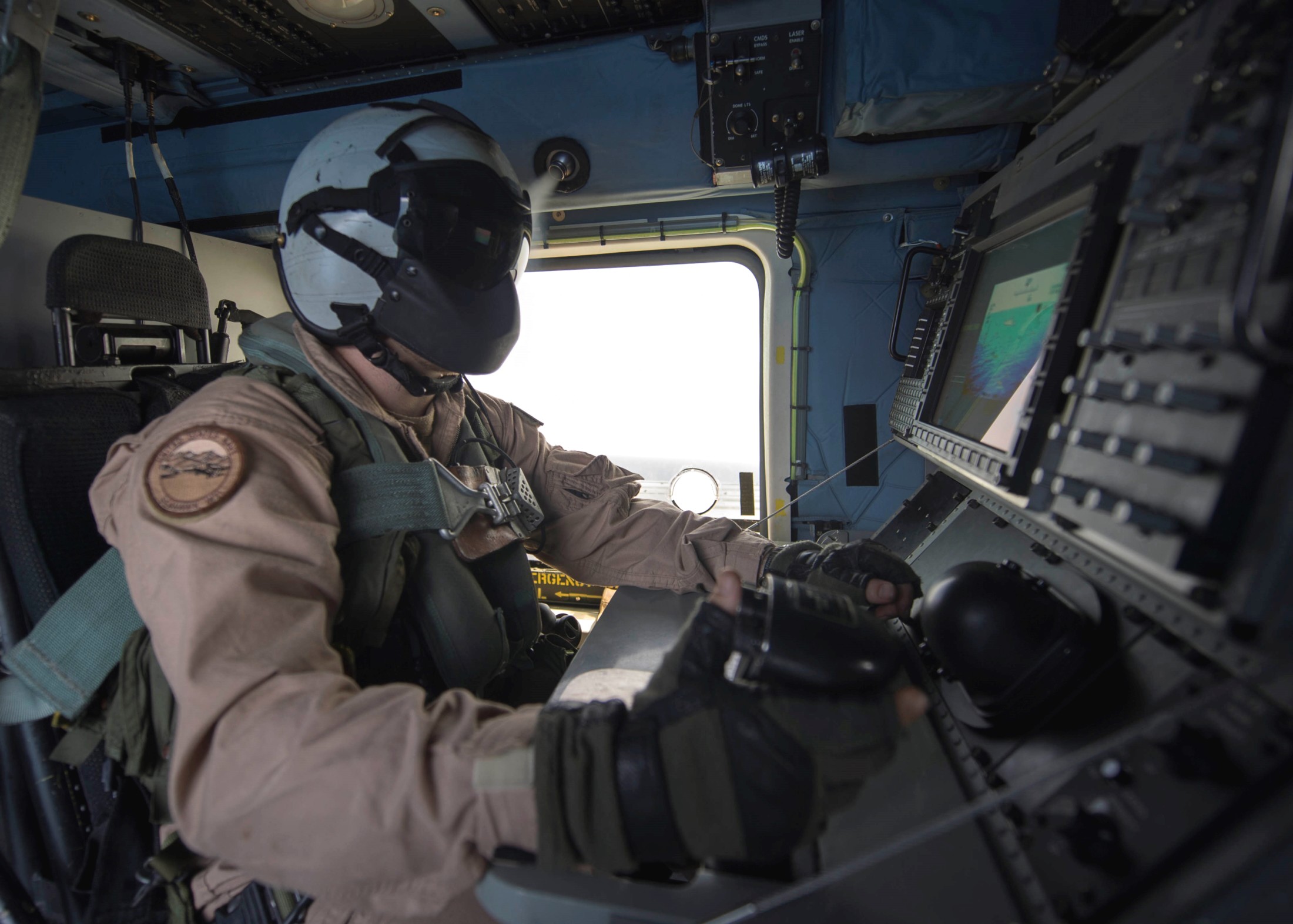 hsm-73 battlecats helicopter maritime strike squadron us navy mh-60r seahawk 2014 17 control panel