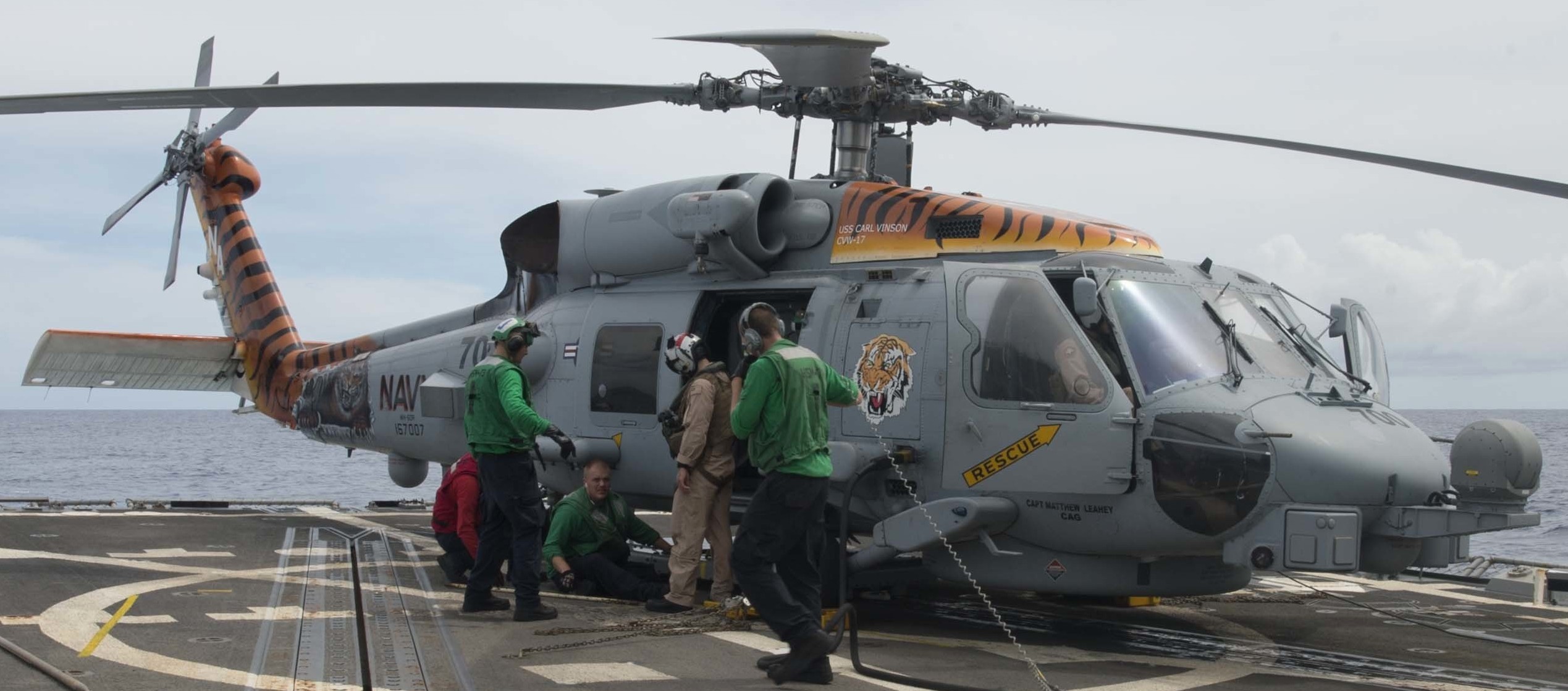 hsm-73 battlecats helicopter maritime strike squadron mh-60r seahawk ddg-105 uss dewey 25