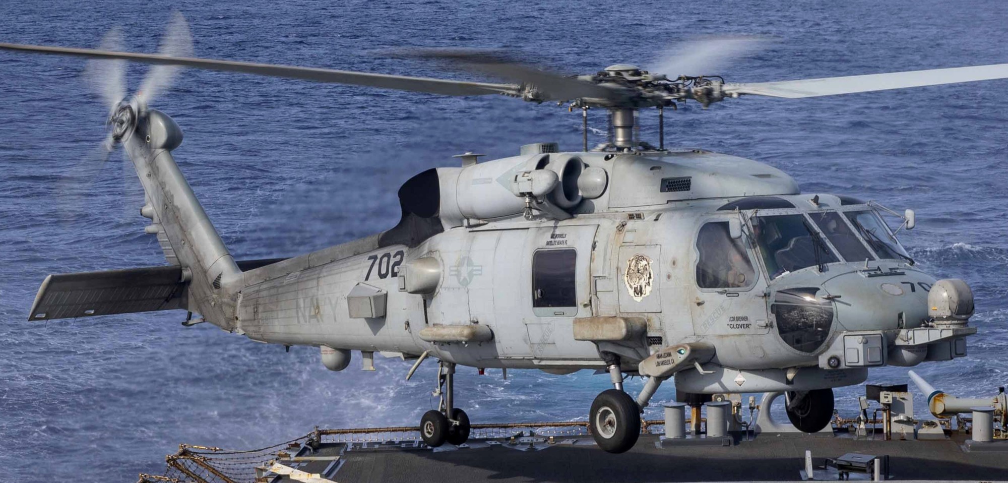 hsm-73 battlecats helicopter maritime strike squadron mh-60r seahawk ddg-73 uss decatur 104