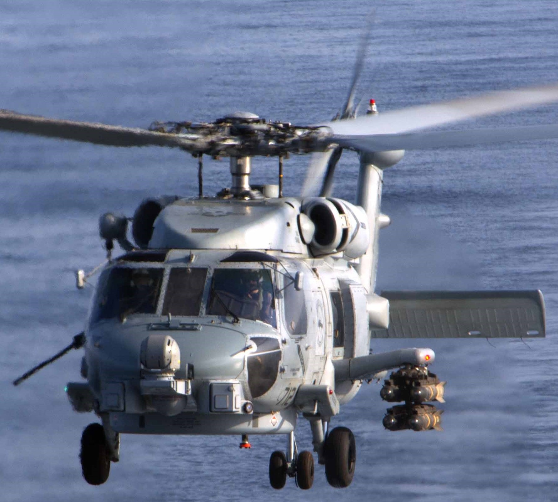 hsm-74 swamp foxes helicopter maritime strike squadron mh-60r seahawk ddg-87 uss mason 09