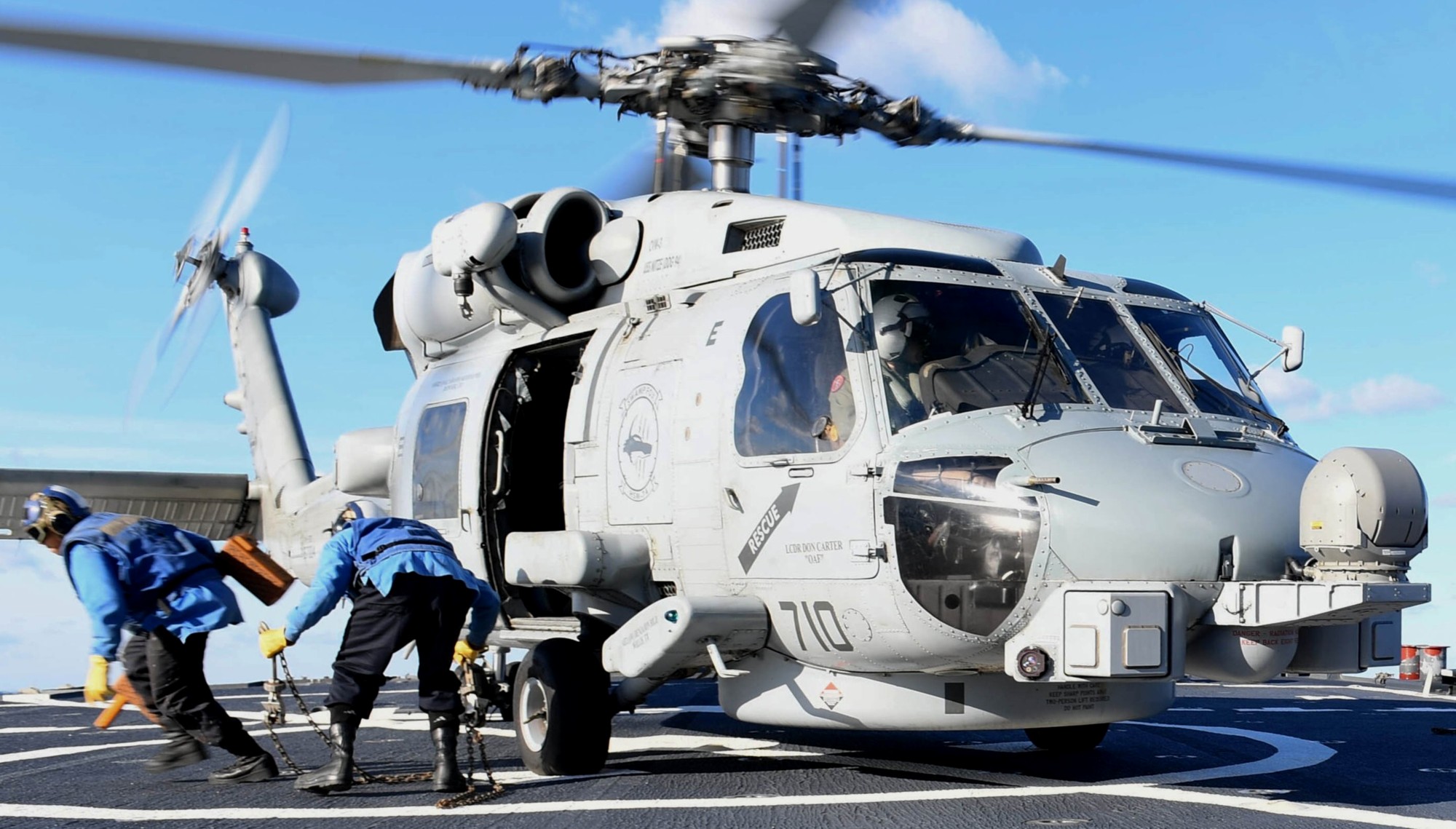 hsm-74 swamp foxes helicopter maritime strike squadron mh-60r seahawk ddg-94 uss nitze 87