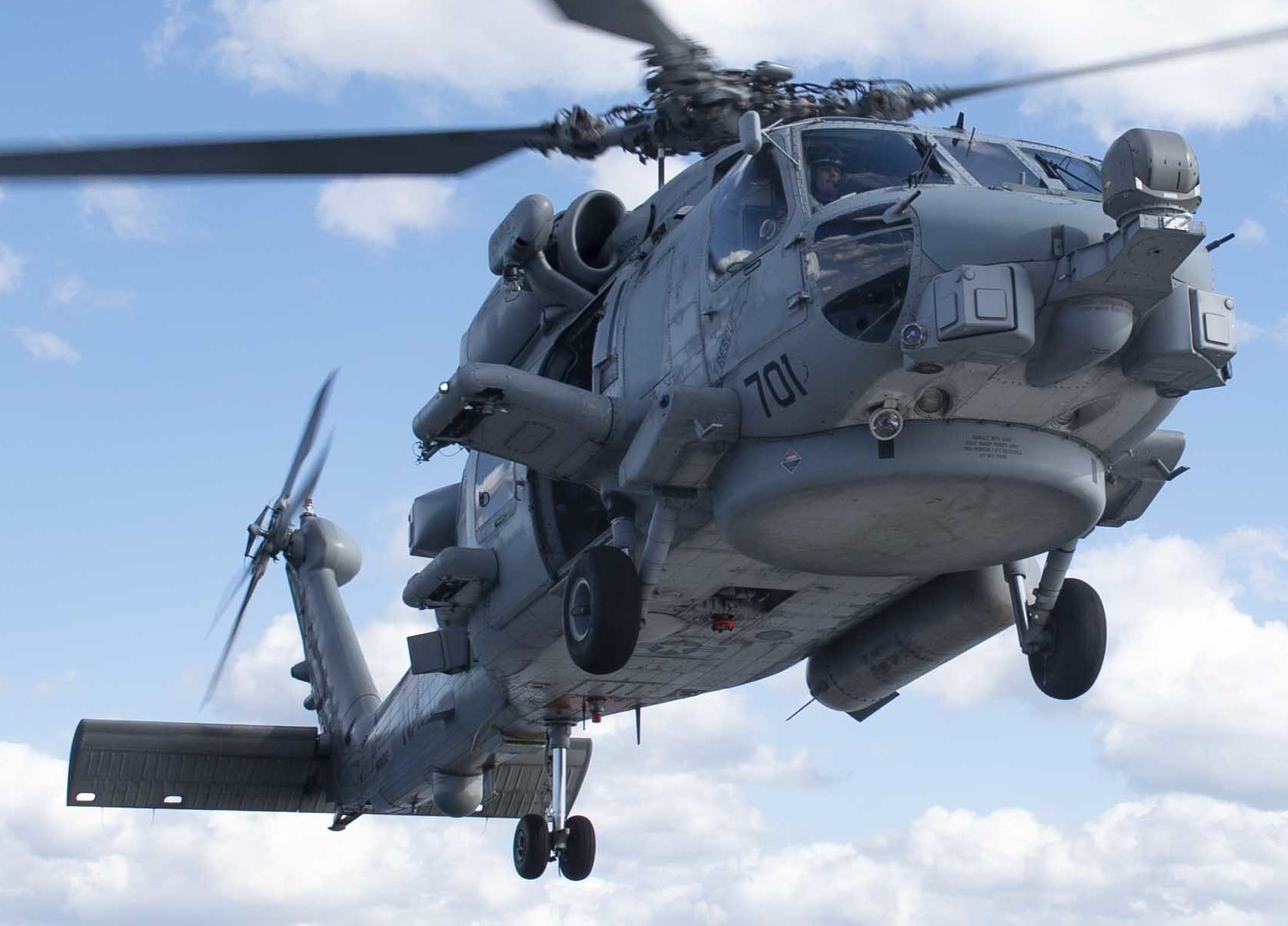 hsm-74 swamp foxes helicopter maritime strike squadron mh-60r seahawk ddg-57 uss mitscher 106