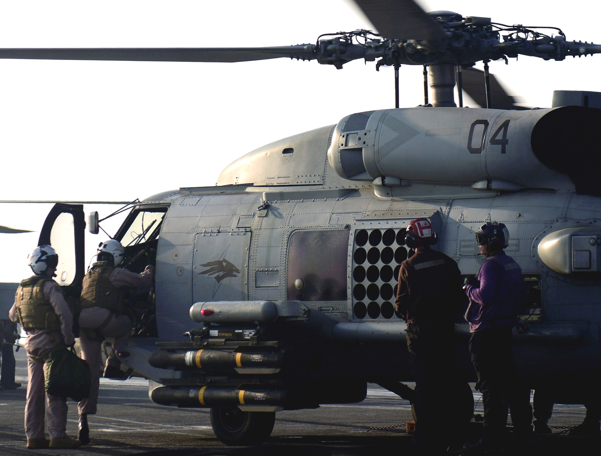 hsm-75 wolf pack helicopter maritime strike squadron mh-60r seahawk cvw-11 cvn-68 uss nimitz 07