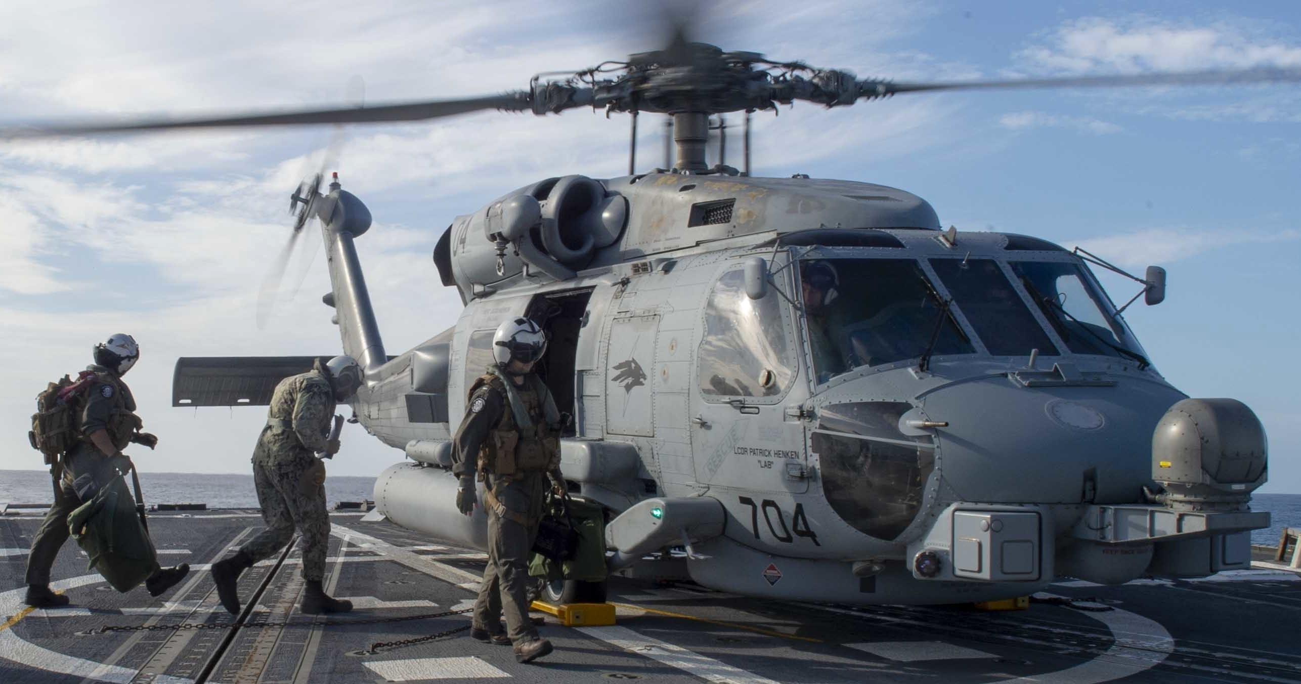 hsm-75 wolf pack helicopter maritime strike squadron mh-60r seahawk ddg-100 uss kidd 31
