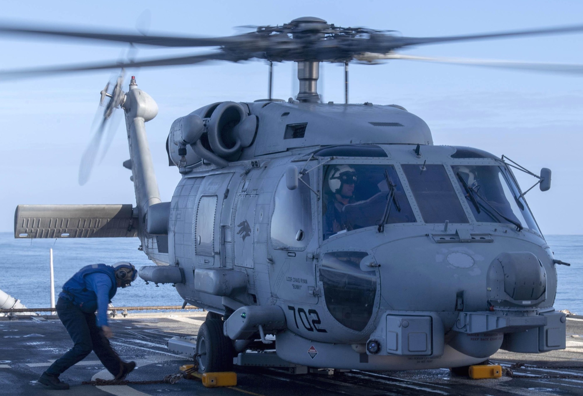 hsm-75 wolf pack helicopter maritime strike squadron mh-60r seahawk cg-52 uss bunker hill 35
