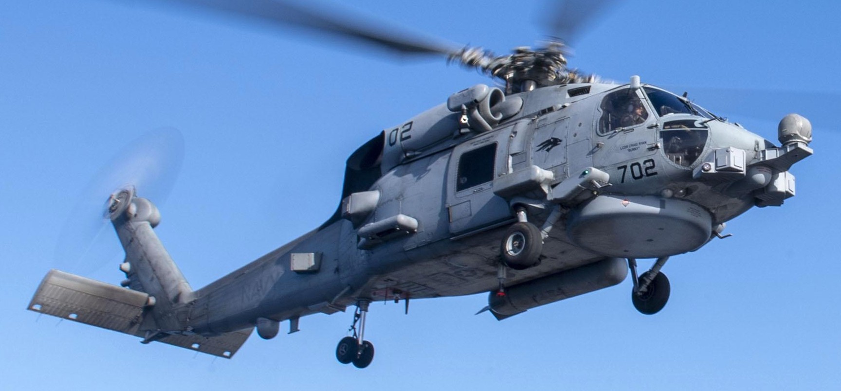 hsm-75 wolf pack helicopter maritime strike squadron mh-60r seahawk cg-52 uss bunker hill 44