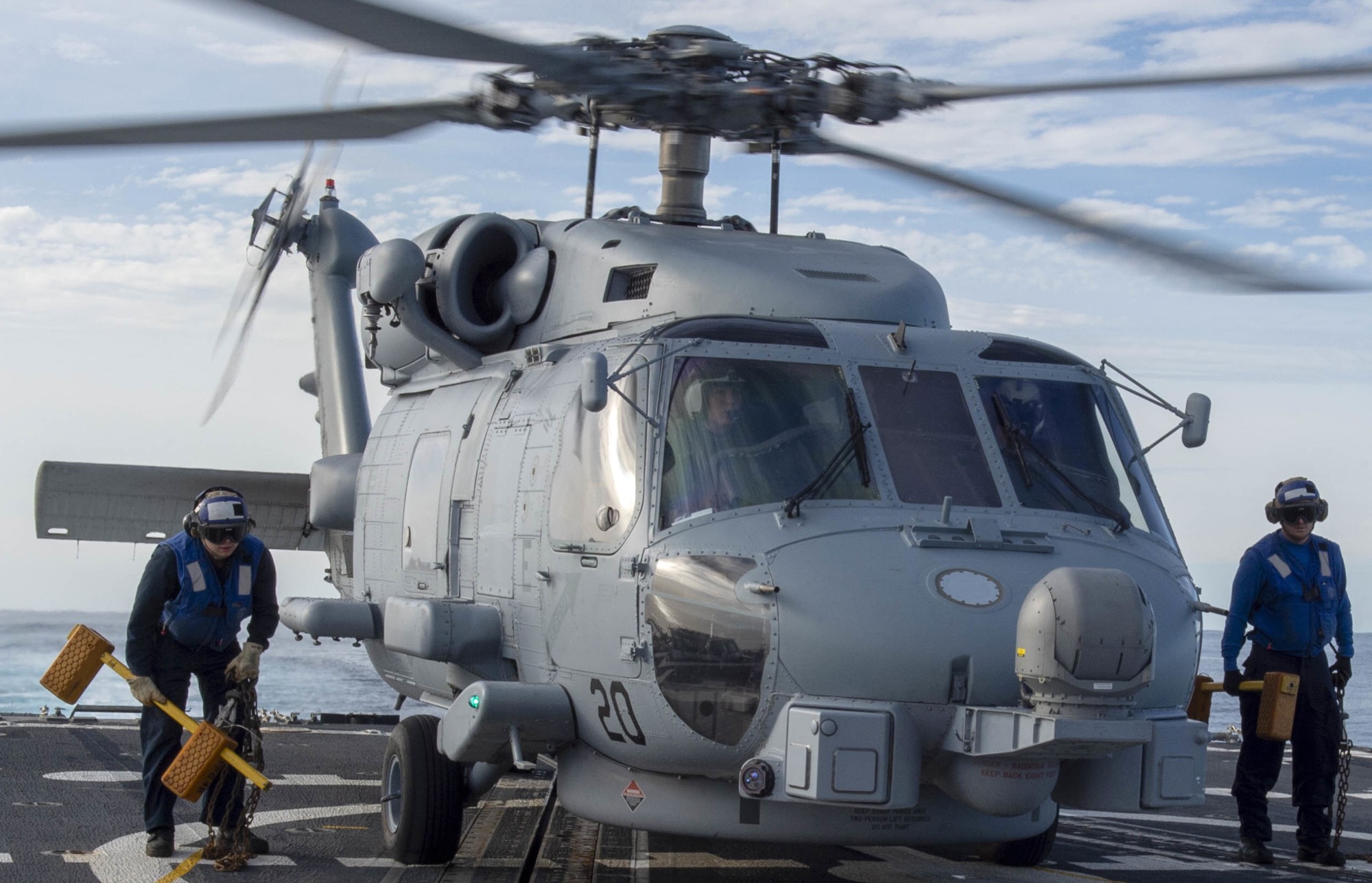 hsm-75 wolf pack helicopter maritime strike squadron mh-60r seahawk ddg-100 uss kidd 54