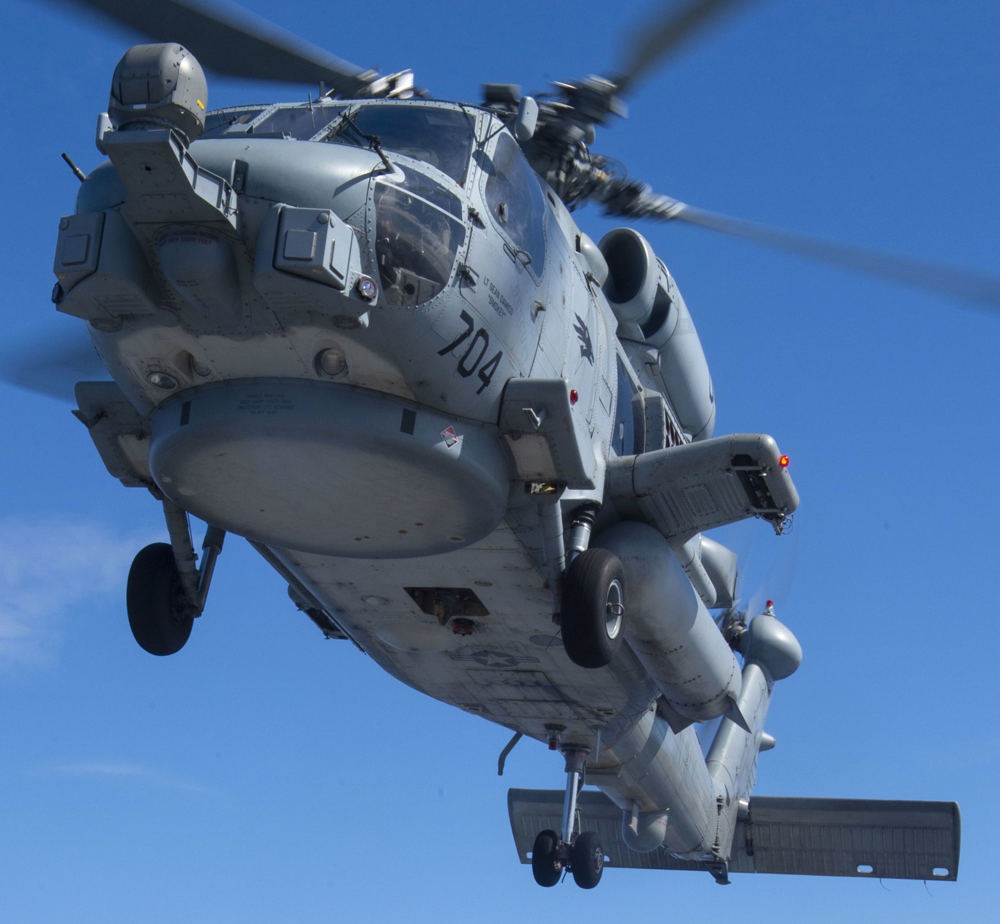 hsm-75 wolf pack helicopter maritime strike squadron mh-60r seahawk ddg-100 uss kidd 76