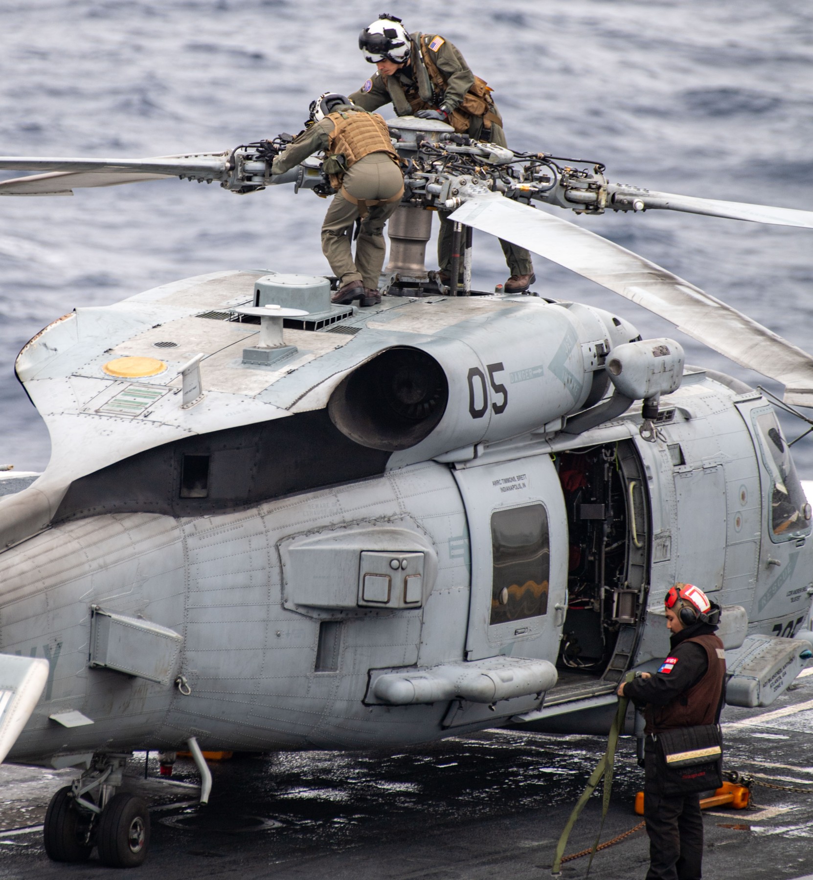 hsm-75 wolf pack helicopter maritime strike squadron mh-60r seahawk cvw-11 cvn-71 uss theodore roosevelt 2023 101