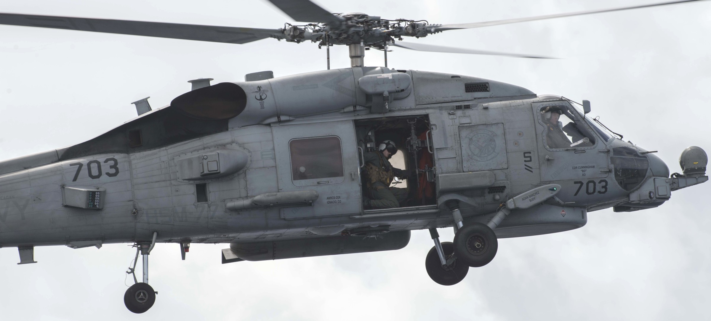 hsm-77 saberhawks helicopter maritime strike squadron mh-60r seahawk cvw-5 cvn-76 uss ronald reagan 38