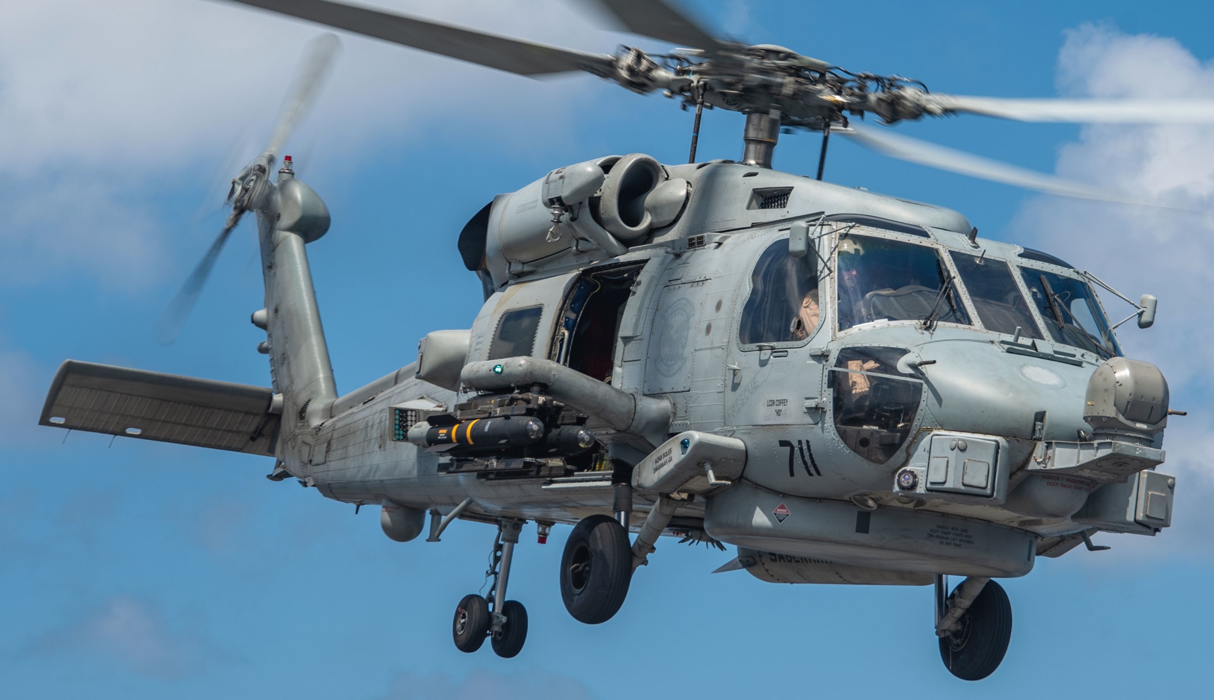 hsm-77 saberhawks helicopter maritime strike squadron mh-60r seahawk cvw-5 cvn-76 uss ronald reagan agm-114 hellfire missile 42