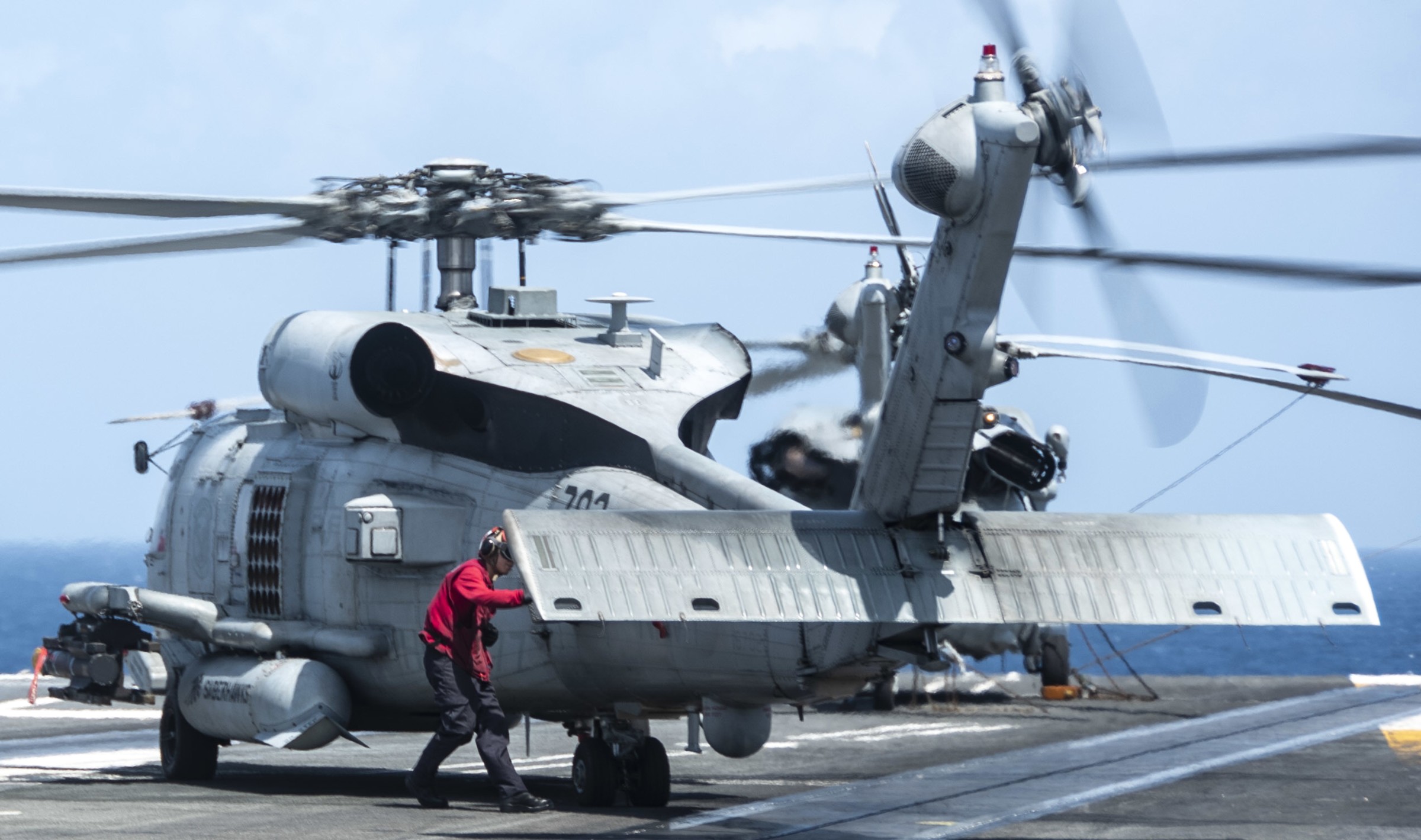 hsm-77 saberhawks helicopter maritime strike squadron mh-60r seahawk cvw-5 cvn-76 uss ronald reagan 77