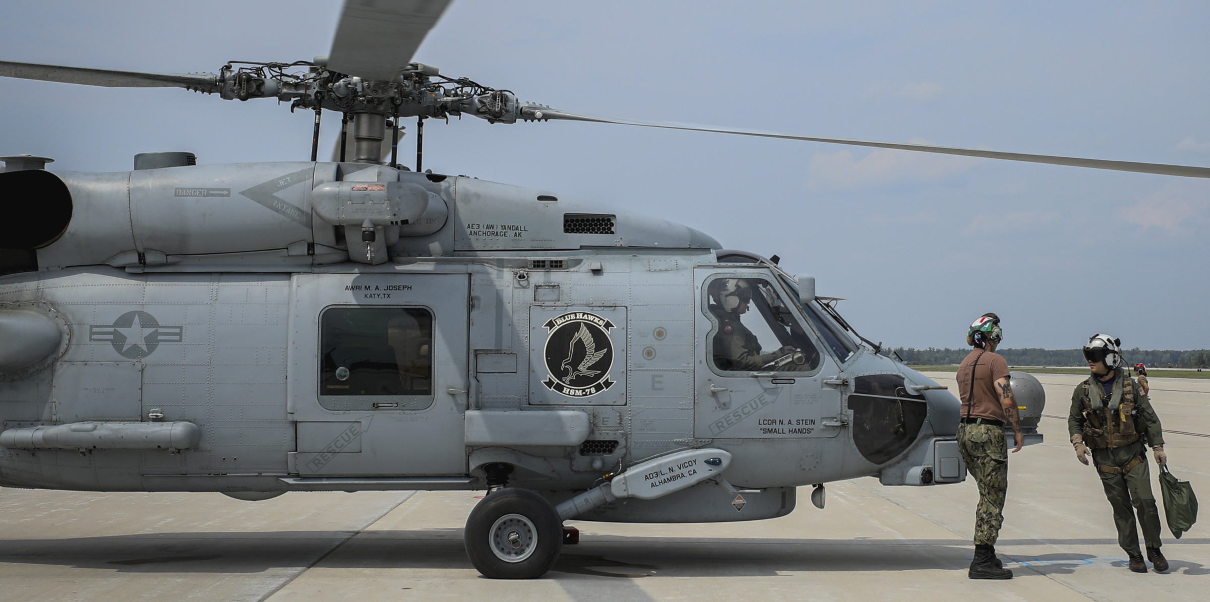 hsm-78 blue hawks helicopter maritime strike squadron mh-60r seahawk cvw-2 alpena crtc michigan 89