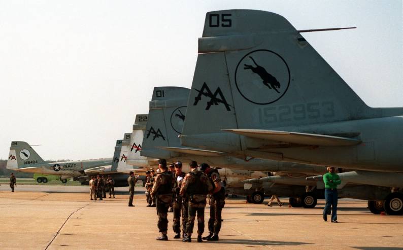 a-6e ka-6d intruder attack squadron va-35 cvw-17 desert storm 1991