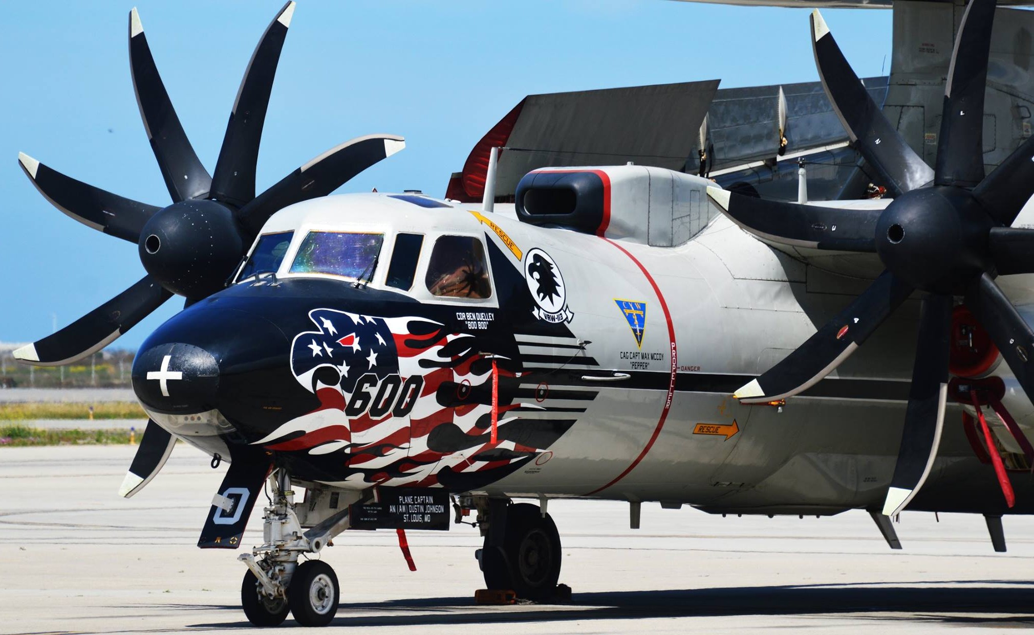 vaw-113 black eagles carrier airborne early warning squadron us navy grumman e-2c hawkeye he2k np cvw-2 uss carl vinson cvn-70 33
