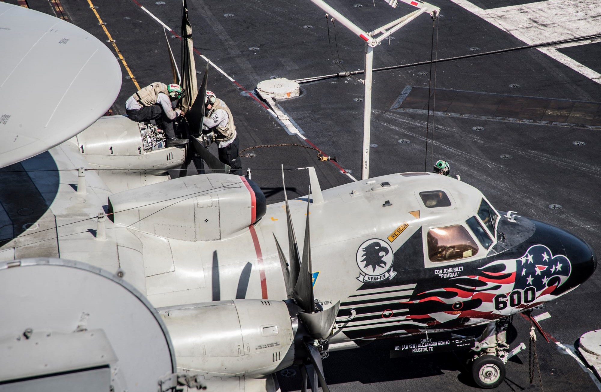 vaw-113 black eagles carrier airborne early warning squadron us navy grumman e-2c hawkeye cvw-2 uss carl vinson cvn-70 58