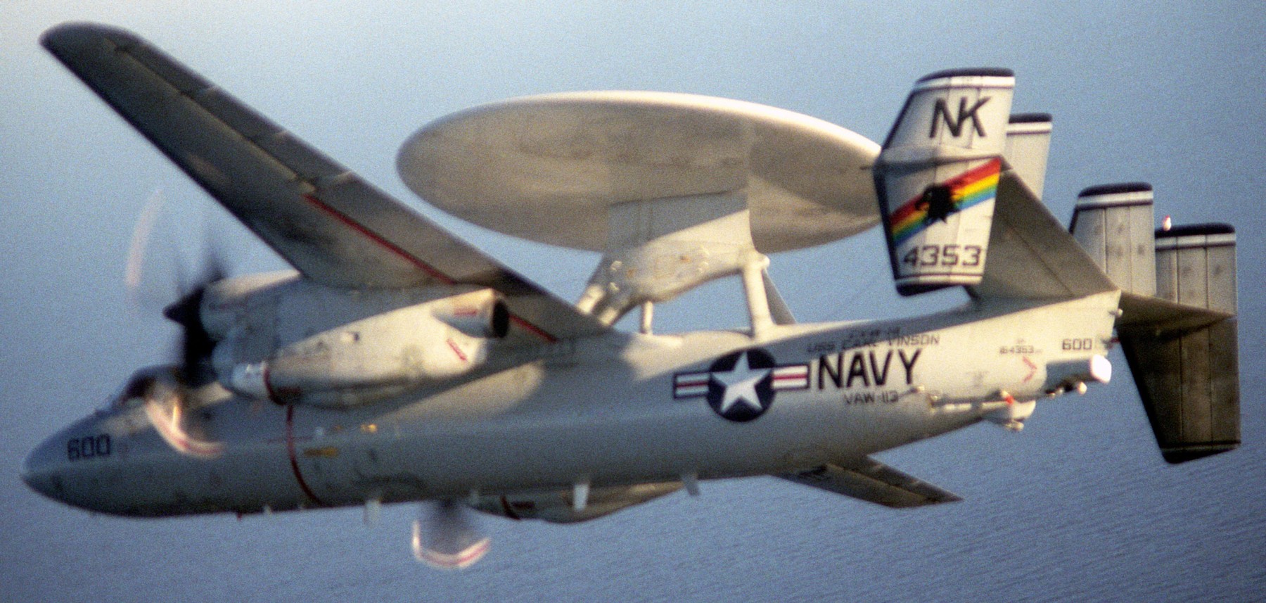 vaw-113 black eagles carrier airborne early warning squadron us navy grumman e-2c hawkeye cvw-14 uss carl vinson cvn-70 81