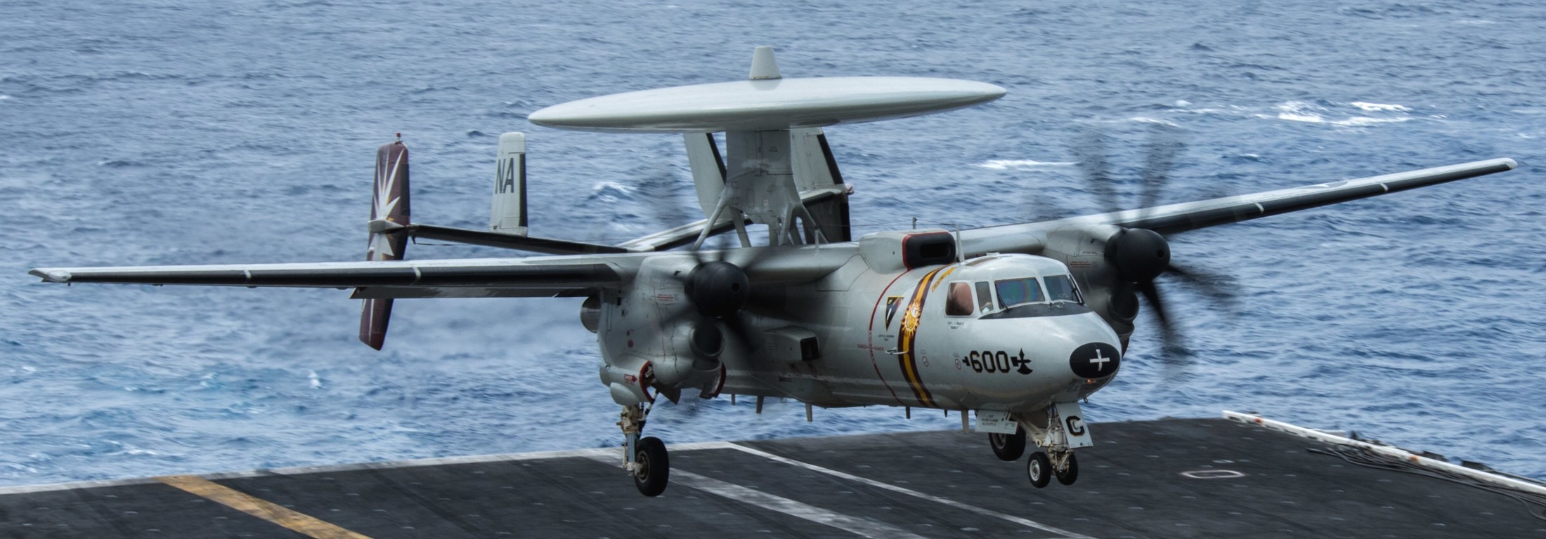 vaw-116 sun kings airborne command control squadron carrier early warning cvw-17 uss theodore roosevelt cvn-71 61