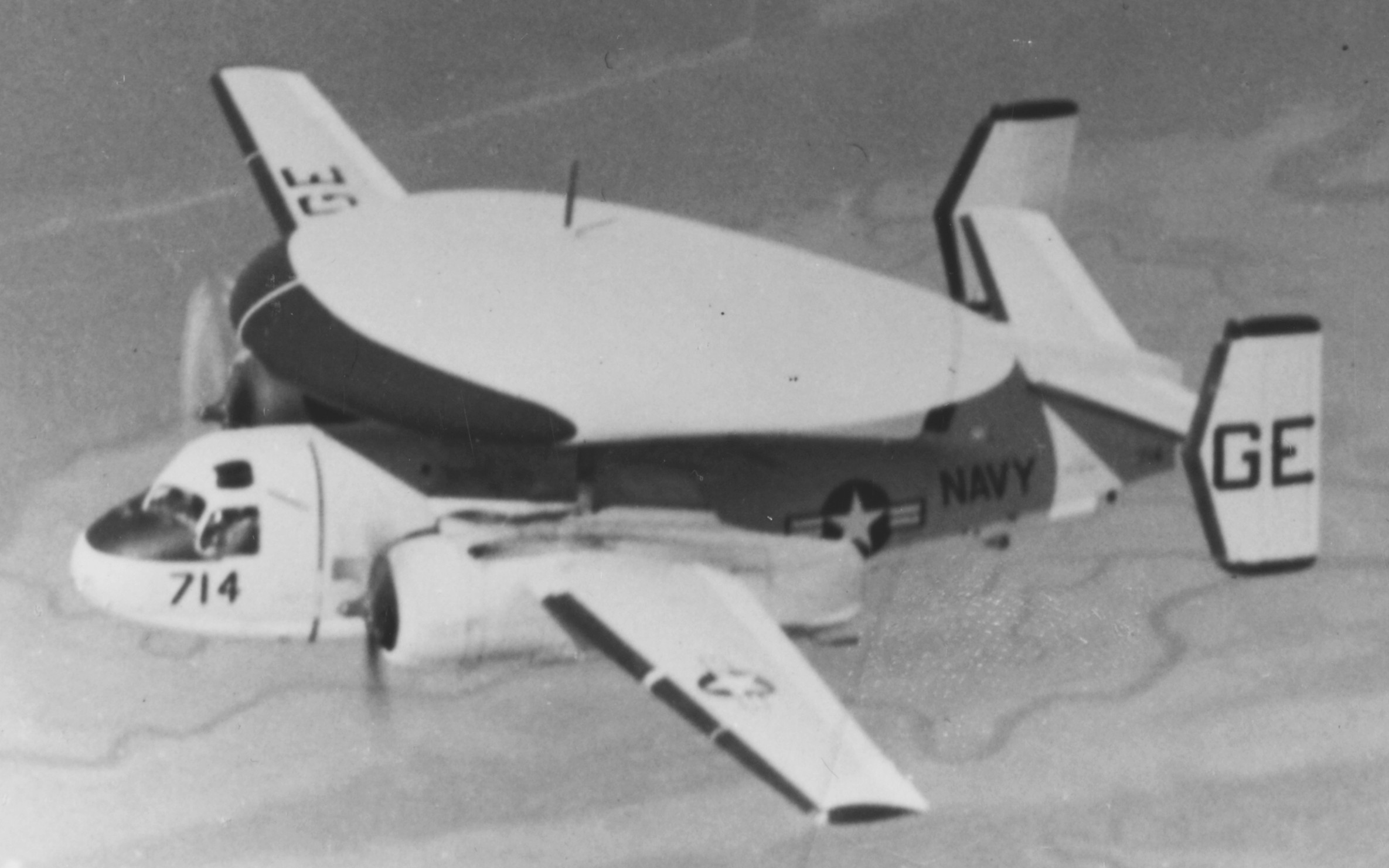 vaw-12 bats carrier airborne early warning squadron caraewron us navy grumman e-1b tracer 17a