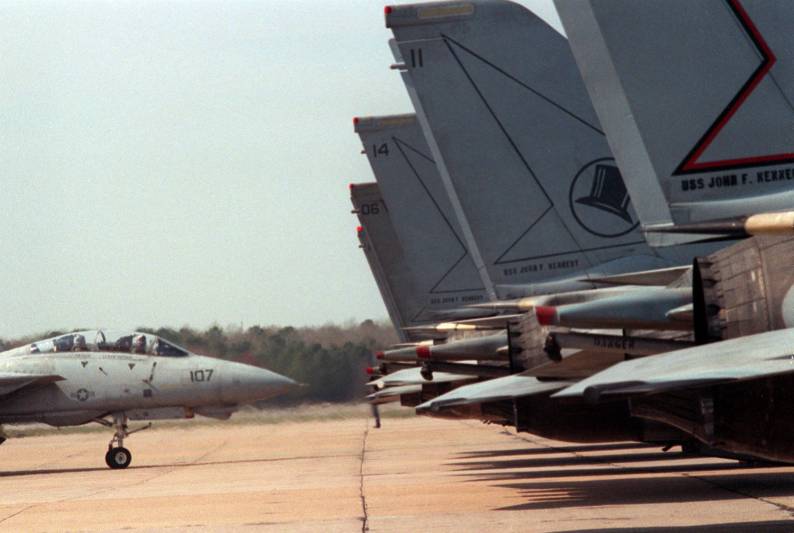 f-14a tomcat vf-14 tophatters fighter squadron