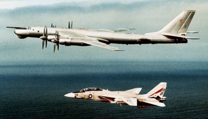vf-14 tophatters f-14 tomcat sovjet tupolev tu-95rt bear d