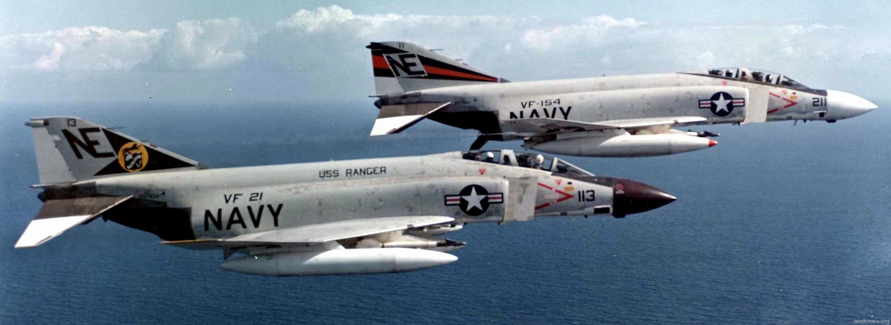 vf-154 black knights fighter squadron us navy f-4j phantom ii carrier air wing cvw-2 19 uss ranger cv-61