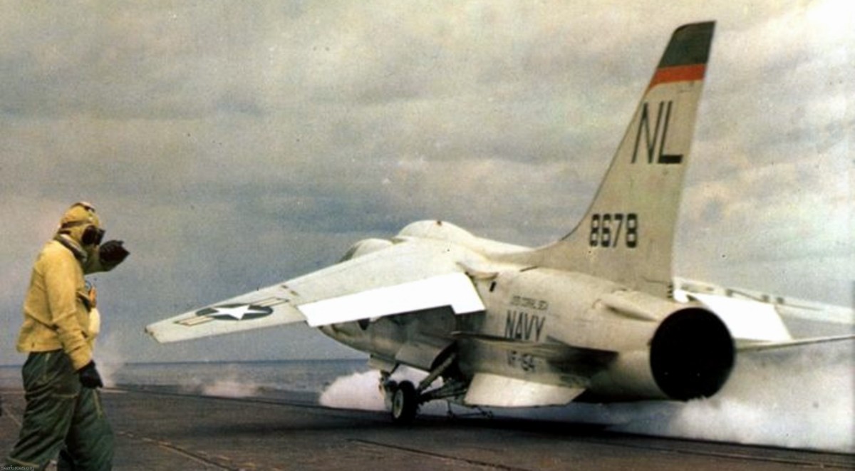 vf-154 black knights fighter squadron us navy f8u-2 f-8d crusader carrier air group cvw-15 45