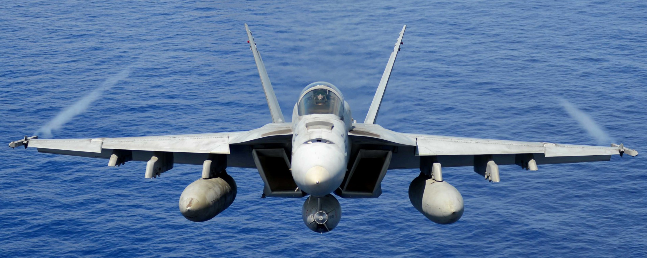 vfa-14 tophatters strike fighter squadron f/a-18e super hornet cvn-74 uss john c. stennis cvw-9 us navy 38