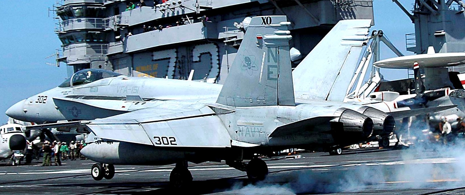 vfa-151 vigilantes strike fighter squadron navy f/a-18c hornet carrier air wing cvw-2 uss abraham lincoln cvn-72 60