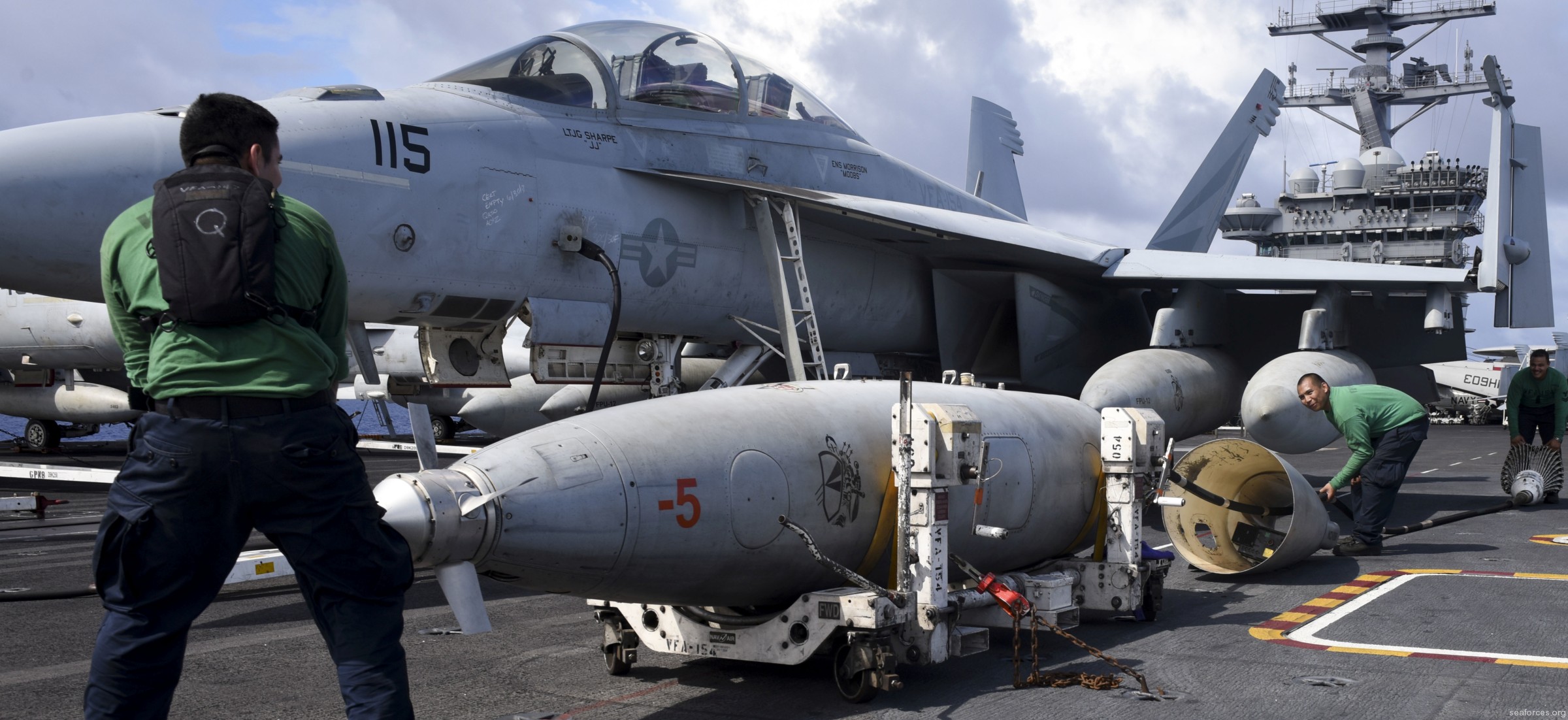 vfa-154 black knights strike fighter squadron navy f/a-18f super hornet carrier air wing cvw-11 uss nimitz cvn-68 11