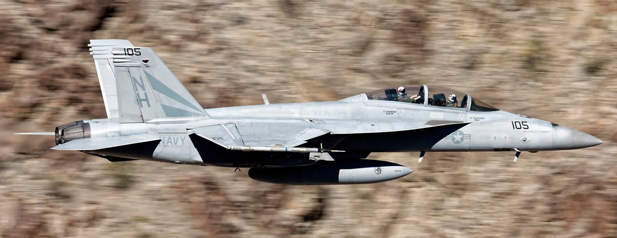 vfa-154 black knights strike fighter squadron navy f/a-18f super hornet 135