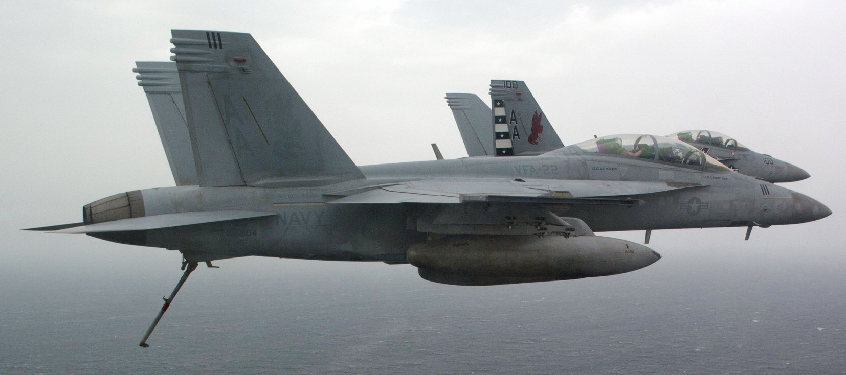 vfa-22 fighting redcocks strike fighter squadron f/a-18f super hornet cvn-70 uss carl vinson cvw-17 us navy 31