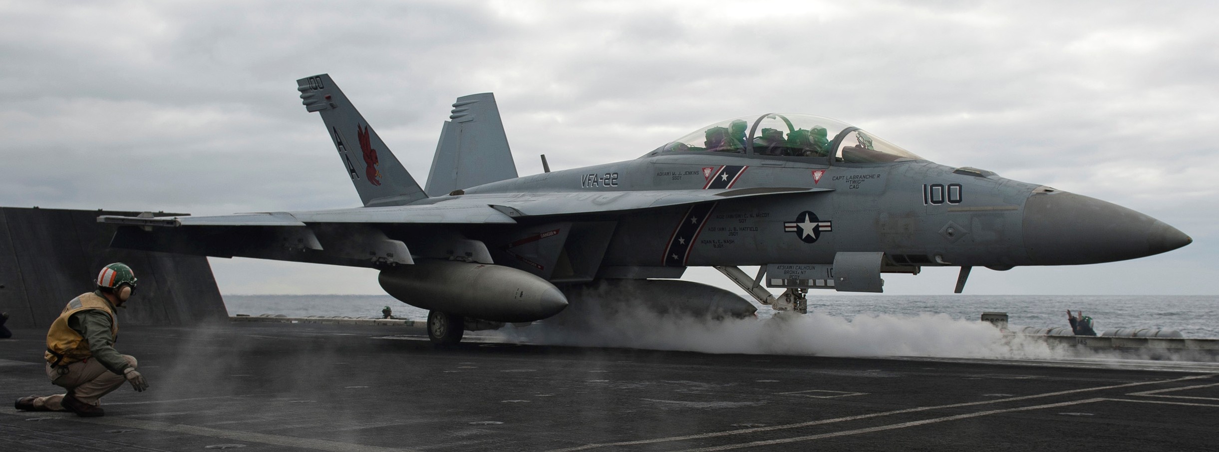 vfa-22 fighting redcocks strike fighter squadron f/a-18f super hornet cvn-70 uss carl vinson cvw-17 us navy 65p