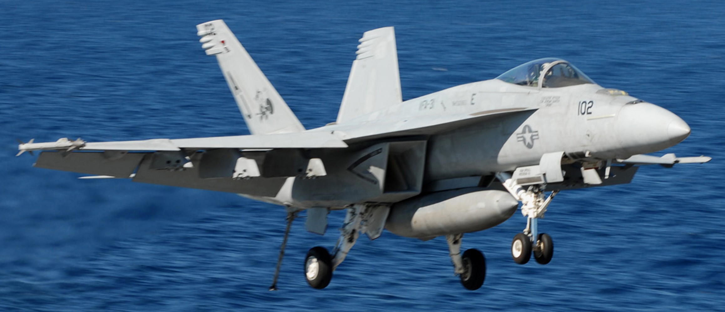 vfa-31 tomcatters strike fighter squadron f/a-18e super hornet us navy cvn-77 uss george h. w. bush cvw-8 06