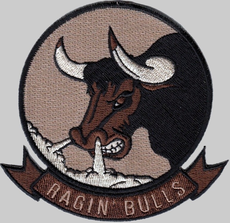 vfa-37 ragin' bulls insignia crest patch badge strike fighter squadron f/a-18e super hornet us navy 04p