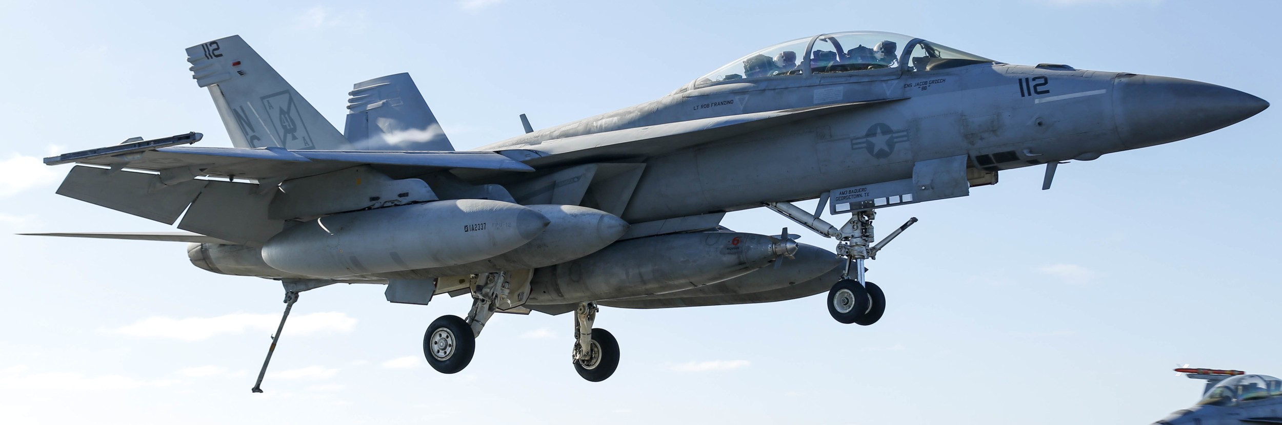 vfa-41 black aces strike fighter squadron f/a-18f super hornet cvw-9 cvn-72 uss abraham lincoln us navy 69