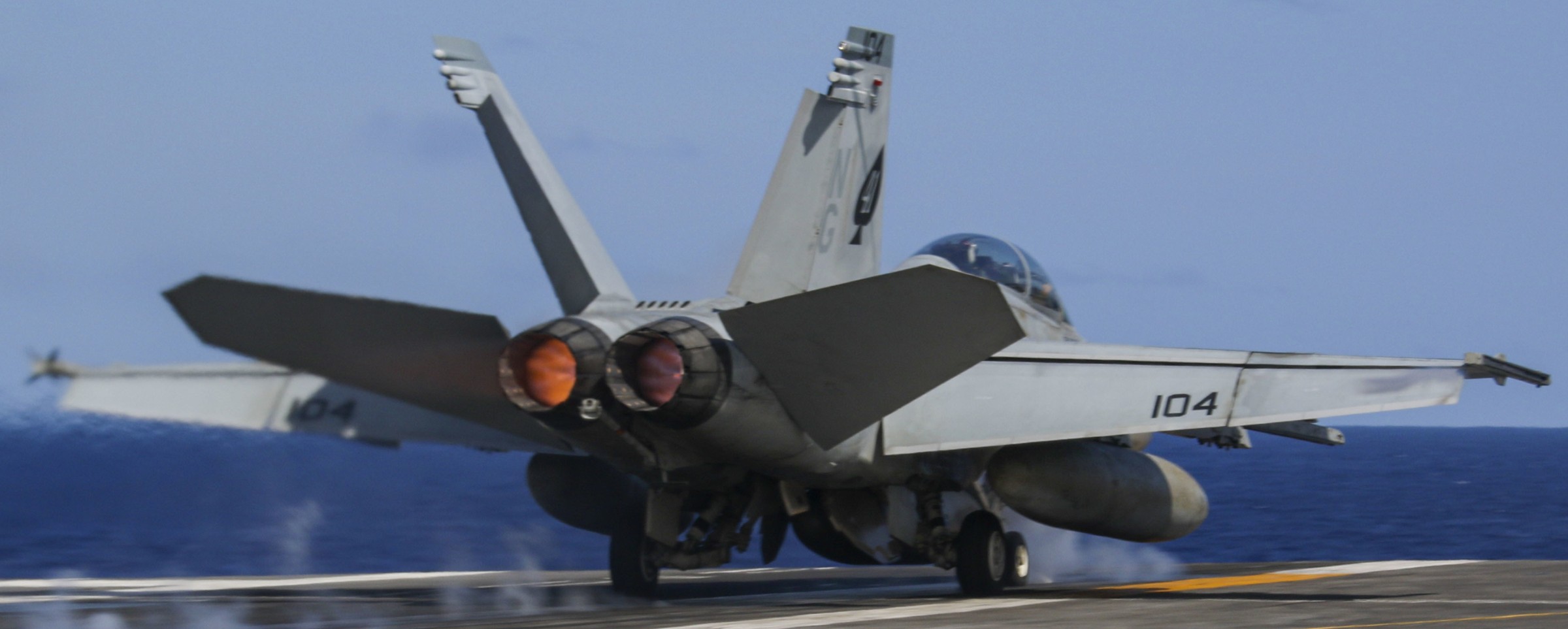 vfa-41 black aces strike fighter squadron f/a-18f super hornet cvw-9 cvn-72 uss abraham lincoln us navy 84